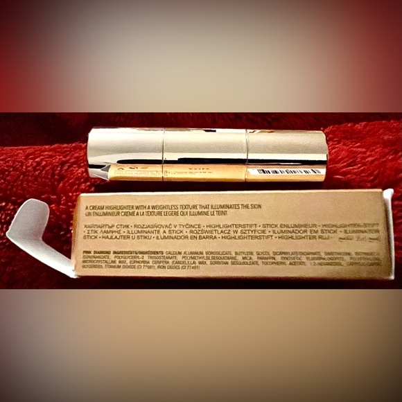 Anastasia Beverly Hills Stick Highlighter-Dripping in Gold. Shine, Glow, Bright - Picture 3 of 7